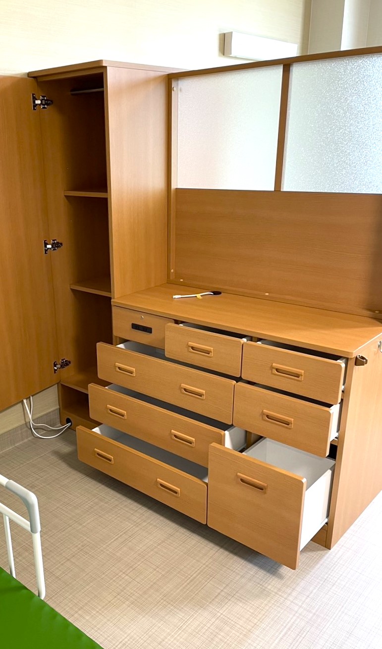 多数の引出し収納を設けています。